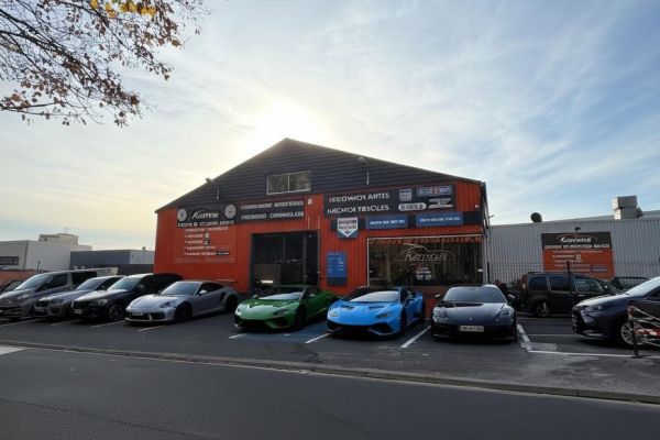 Carrosserie Karma FIXALU Samoreau